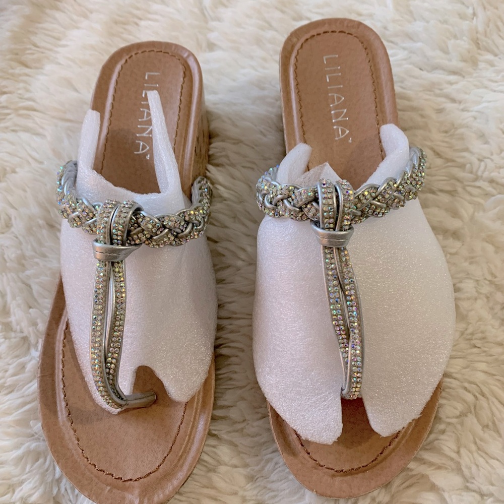 Liliana Silver Aurora borealis rhinestone’s sandals